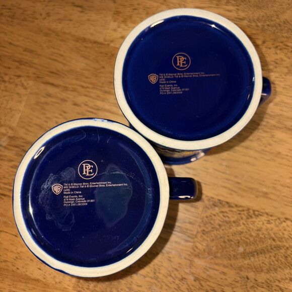 "THE POLAR EXPRESS" Set of 2 Hot Cocoa Coffee Tea Mugs Warner Brothers EUC - Picture 4 of 4